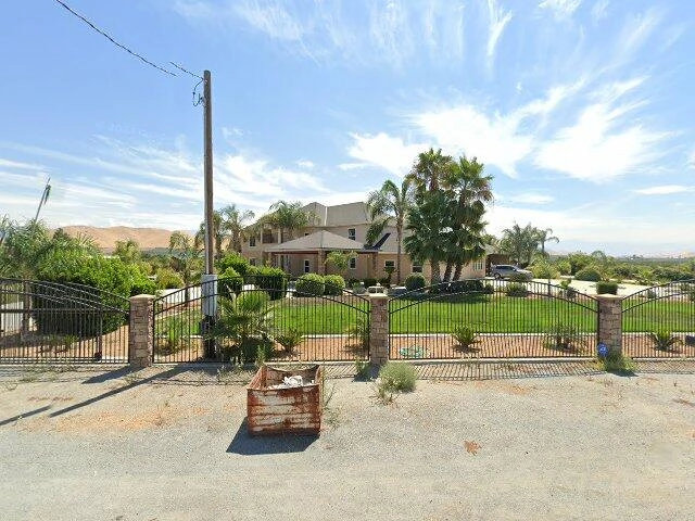 House image located at Lindsay, CA 93247