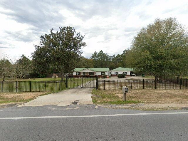 House image located at Crestview, FL 32539