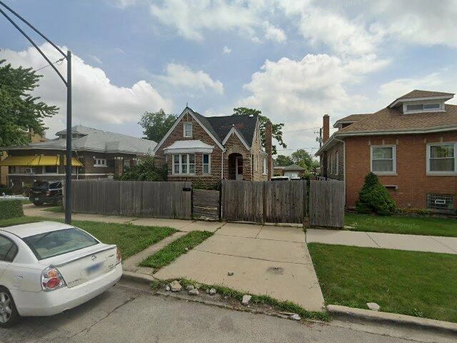 House image located at Chicago, IL 60620