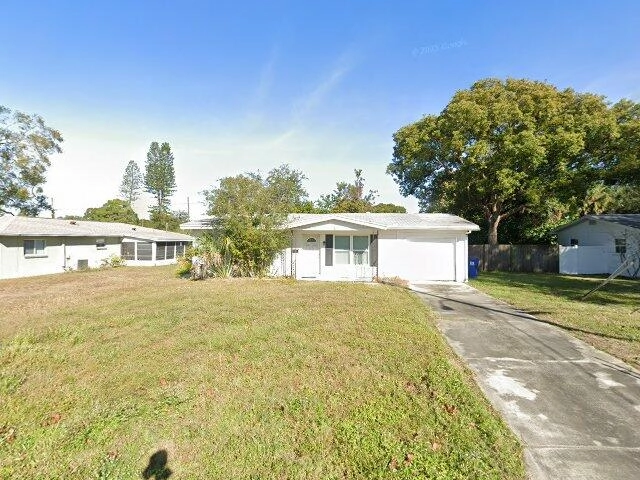 House image located at Saint Petersburg, FL 33702
