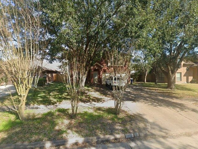 House image located at League City, TX 77573
