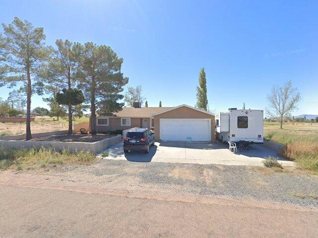 House image located at Kingman, AZ 86401