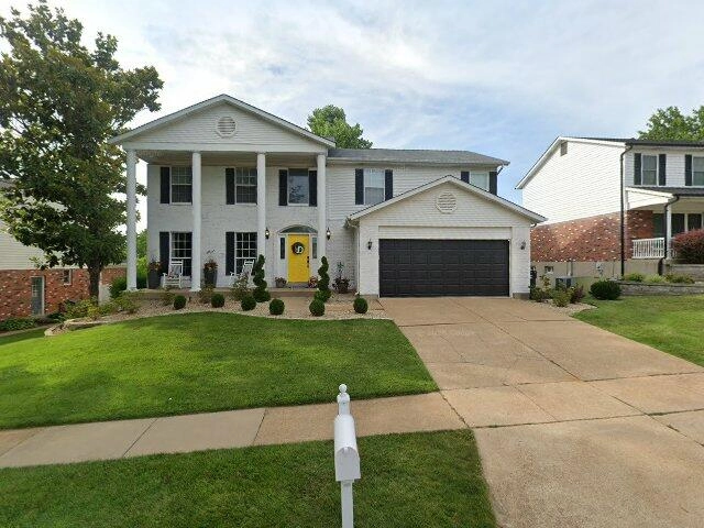 House image located at Saint Louis, MO 63129