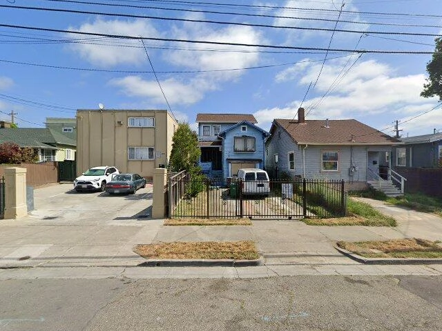 House image located at Oakland, CA 94601