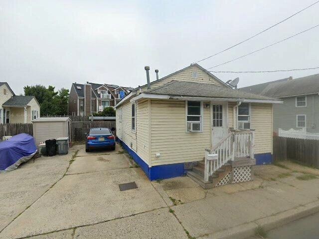 House image located at Highlands, NJ 07732