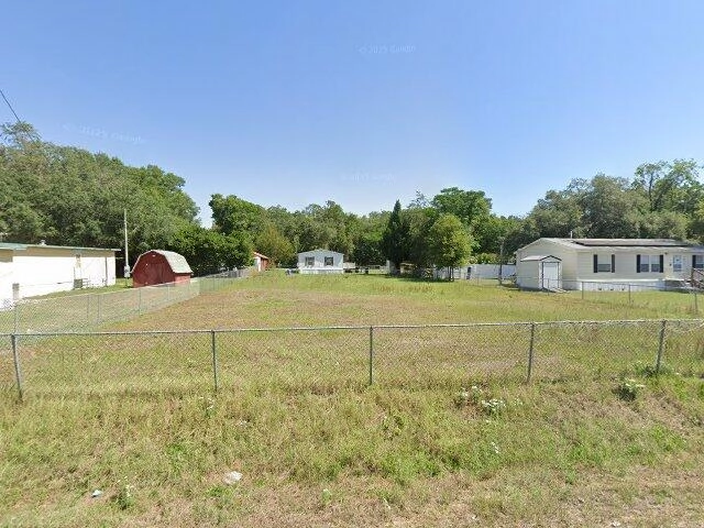 House image located at Ocklawaha, FL 32179