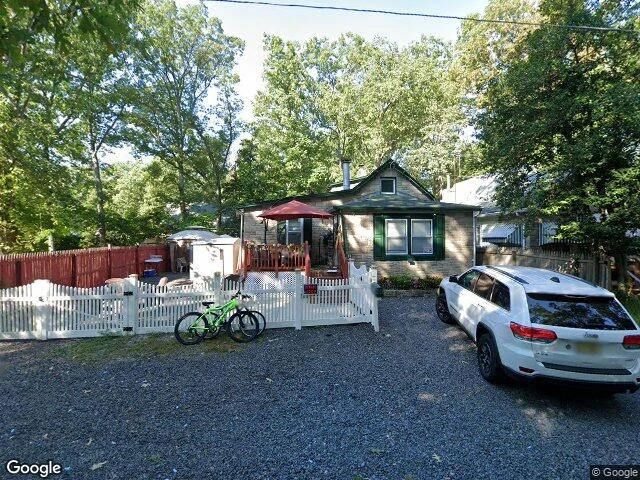 House image located at Clementon, NJ 08021