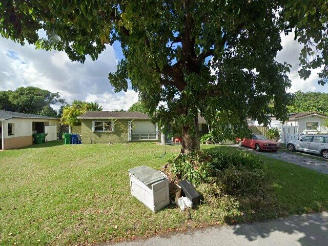 House image located at Hollywood, FL 33023