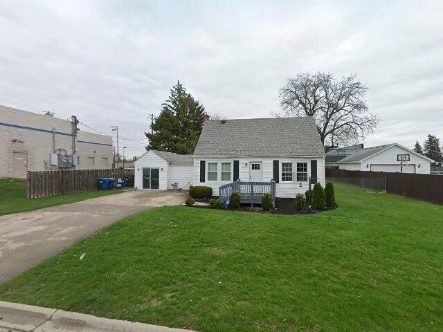 House image located at Alsip, IL 60803