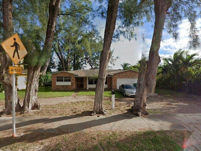 House image located at Miami, FL 33167