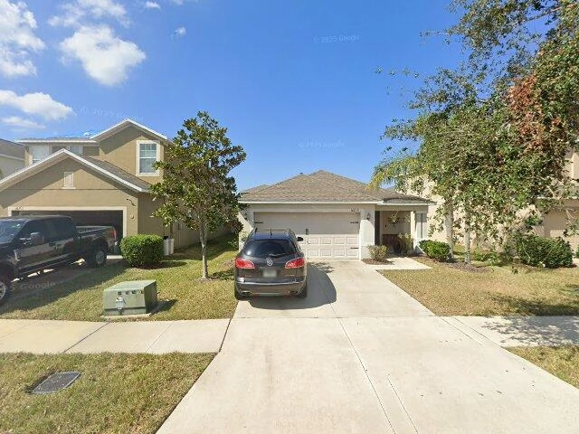 House image located at Wimauma, FL 33598