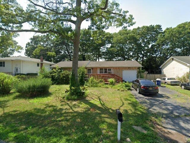 House image located at Shirley, NY 11967