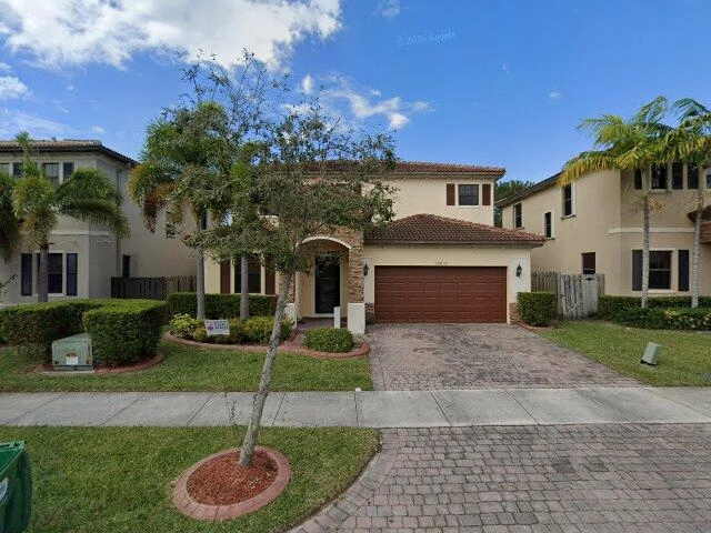 House image located at Miami, FL 33190