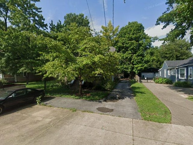 House image located at Louisville, KY 40218