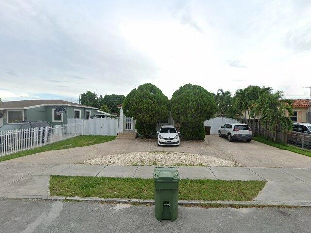 House image located at Latonia, KY 41015