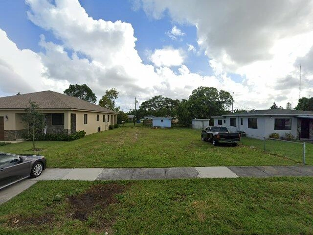 House image located at Hollywood, FL 33023