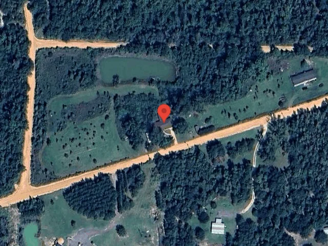 House image located at Cottondale, FL 32431