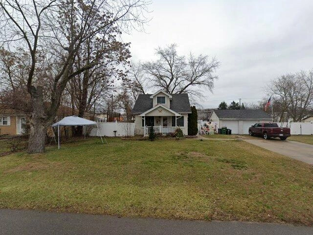 House image located at Livonia, MI 48152