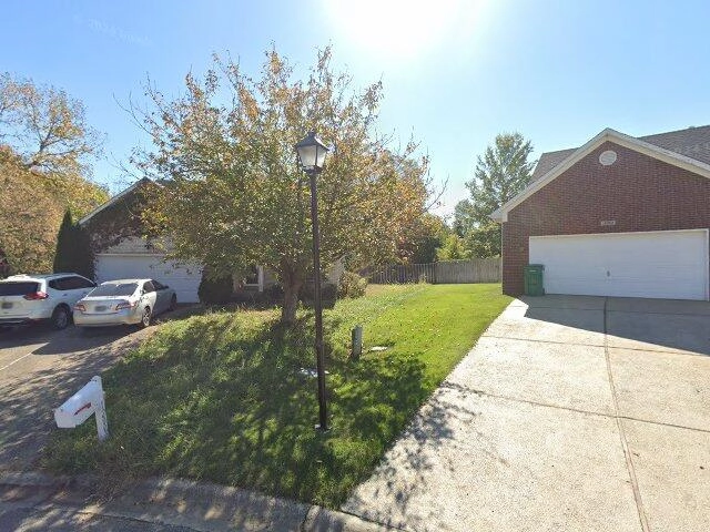 House image located at Louisville, KY 40245