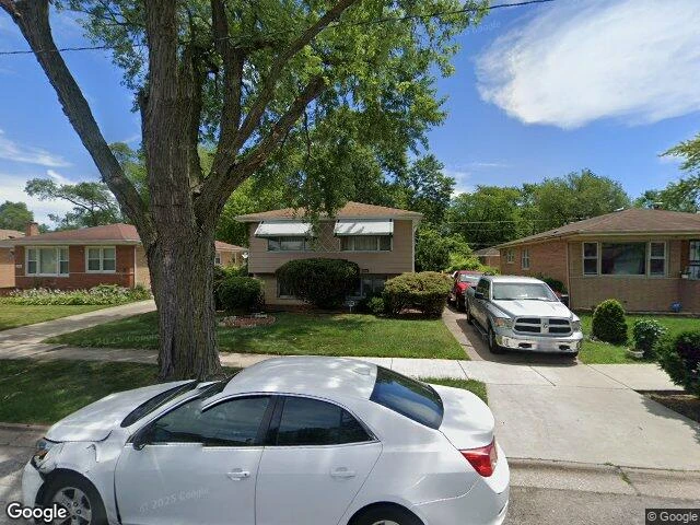 House image located at Dolton, IL 60419