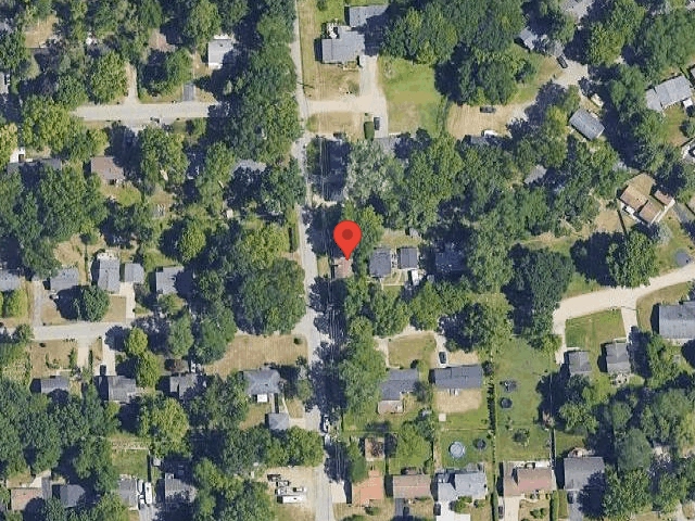 House image located at Waterford, MI 48327
