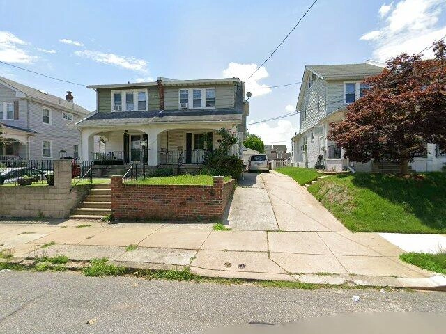 House image located at Philadelphia, PA 19152