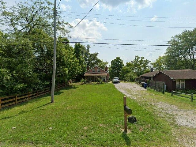 House image located at Grove City, OH 43123
