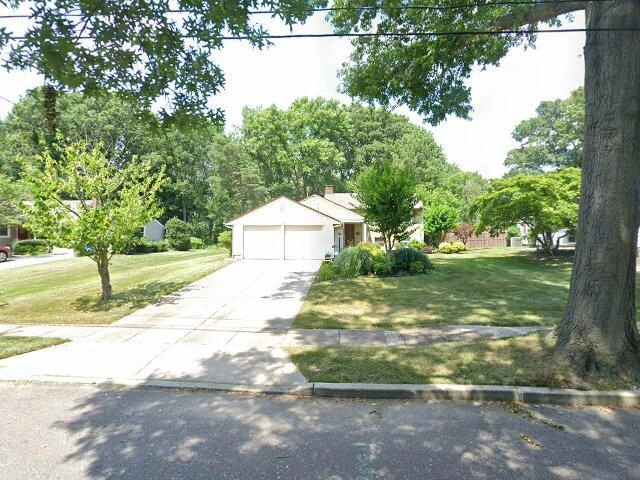 House image located at Jacksonville, IL 62650