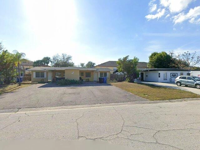 House image located at Saint Petersburg, FL 33705