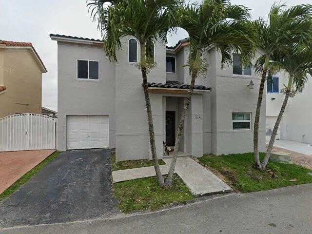 House image located at Miami, FL 33182