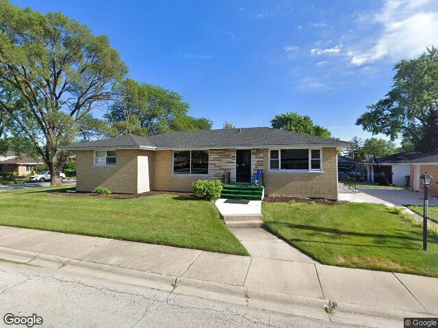 House image located at South Holland, IL 60473