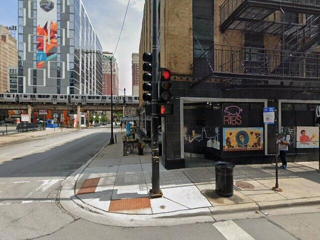 House image located at Chicago, IL 60605