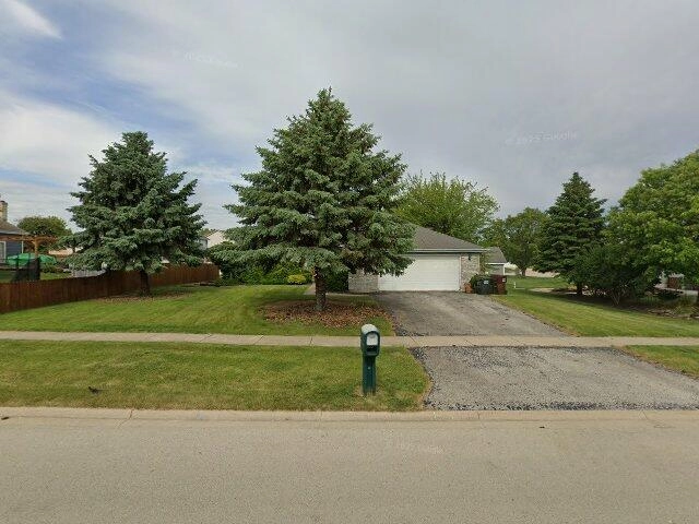 House image located at New Lenox, IL 60451