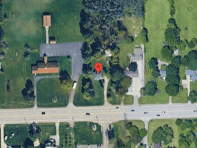 House image located at Flint, MI 48532