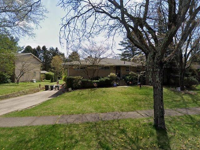 House image located at Akron, OH 44313
