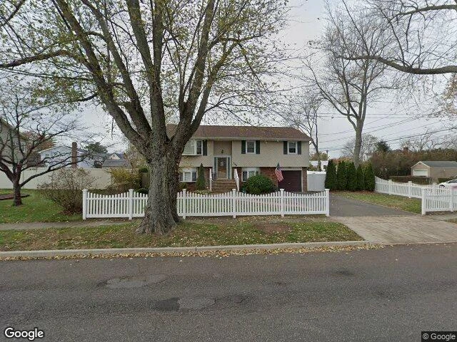 House image located at Lindenhurst, NY 11757