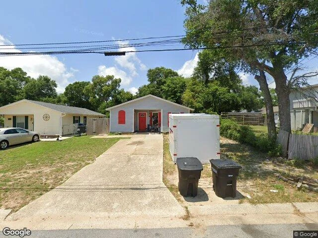 House image located at Pensacola, FL 32502