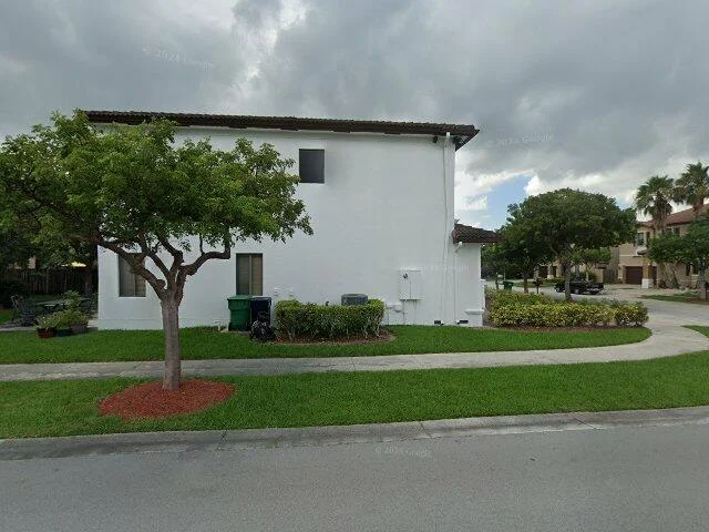 House image located at Miami, FL 33190