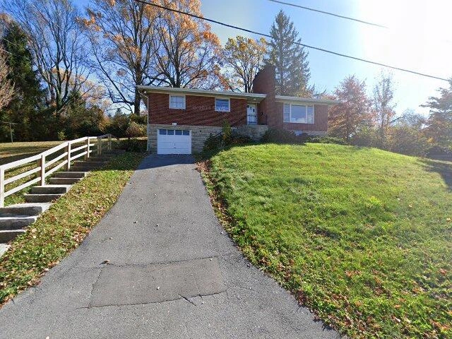 House image located at Columbus, OH 43204