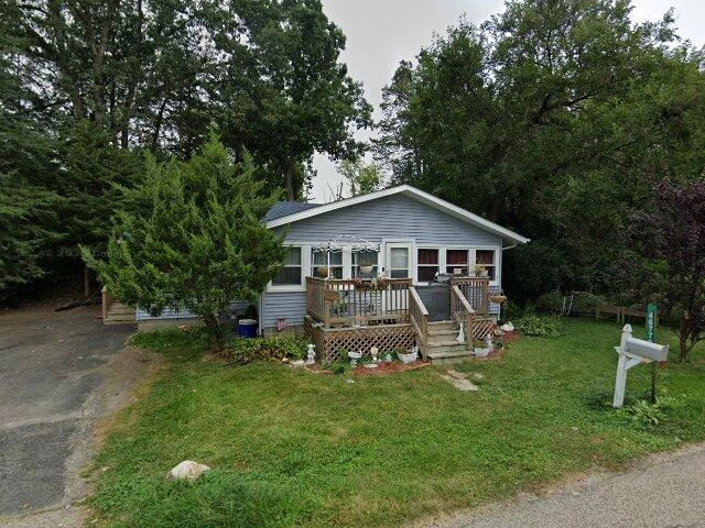 House image located at Antioch, IL 60002