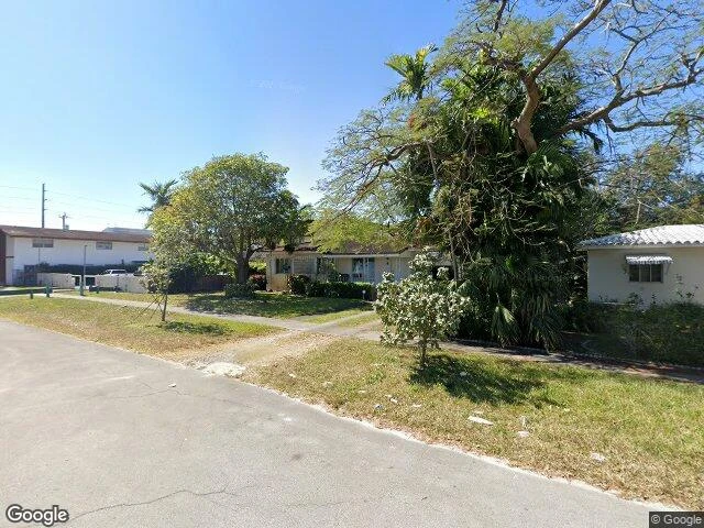 House image located at Miami, FL 33166