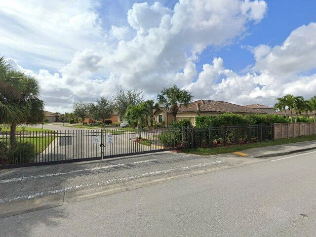 House image located at Fort Myers, FL 33905