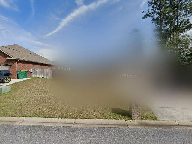 House image located at Crestview, FL 32539