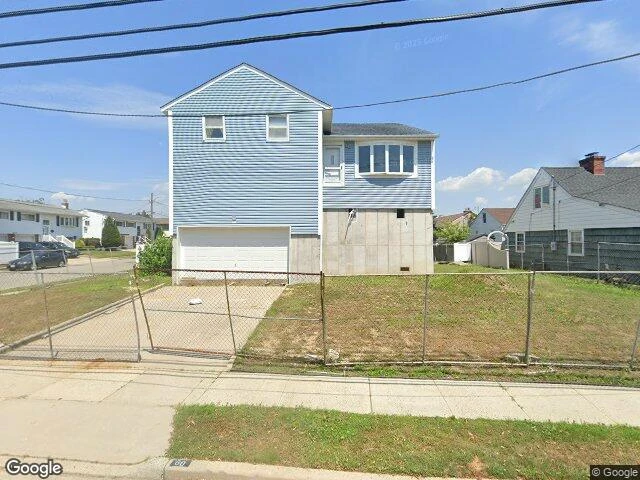 House image located at Freeport, NY 11520