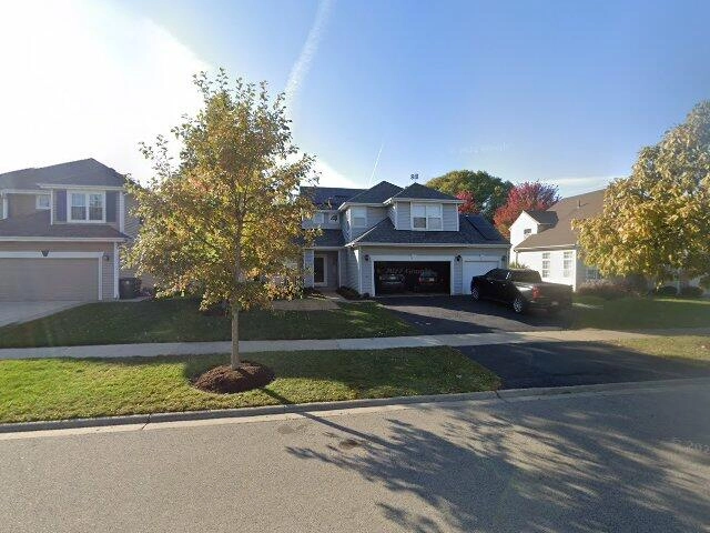 House image located at Round Lake, IL 60073