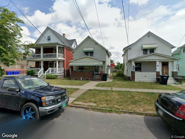 House image located at Niagara Falls, NY 14301