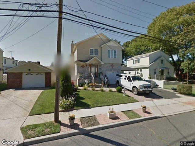 House image located at Franklin Square, NY 11010