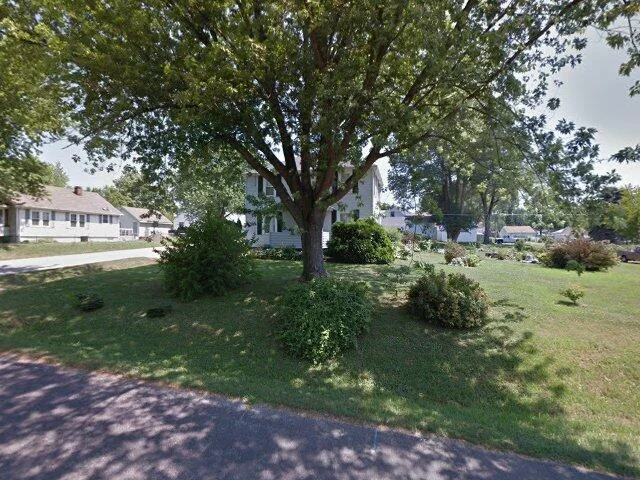 House image located at Creve Coeur, IL 61610