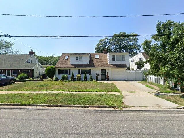 House image located at Massapequa, NY 11758