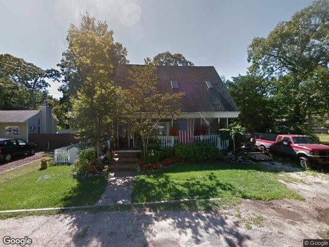 House image located at Mastic Beach, NY 11951